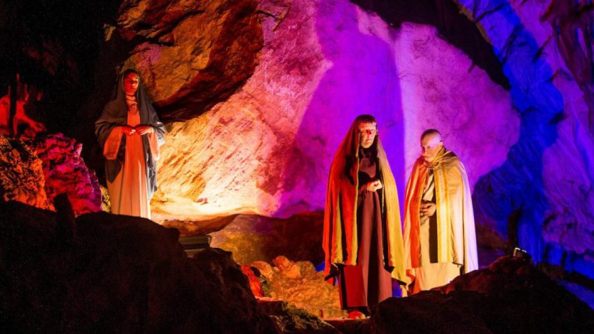 LIVING NATIVITY POSTOJNA