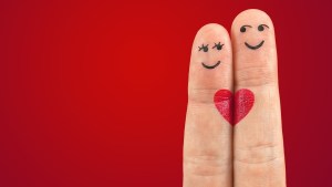 WEB3-LOVE-RELATION-FINGERS-HEART-Pixabay