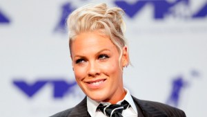 SINGER PINK