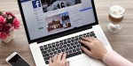 WOMAN - MACBOOK - FACEBOOK