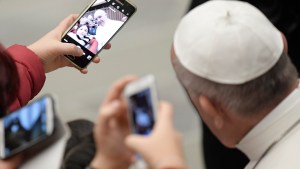 POPE SELFIE