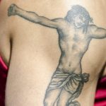 Ali Sveto pismo res prepoveduje tatuje?