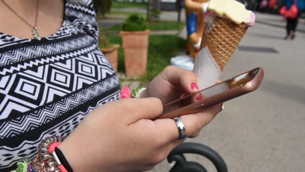 INTERNET SMART PHONE