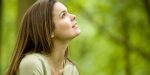WEB3-WOMAN-RELAXING-WILD.jpg