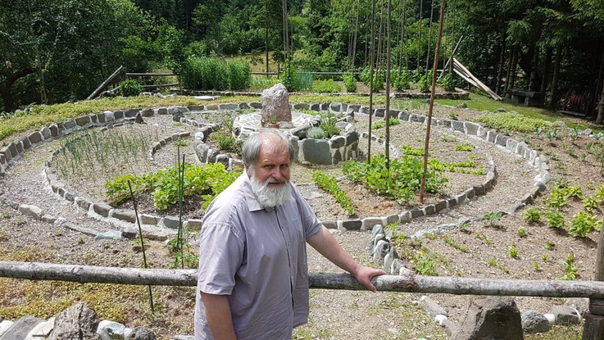 KAREL GRZAN