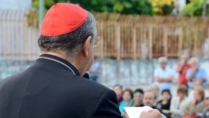 Cardinal Sepe during a religious ceremony