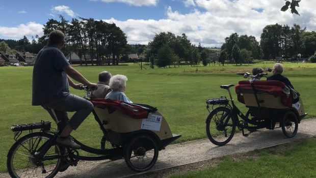 CYCLING WITHOUT AGE