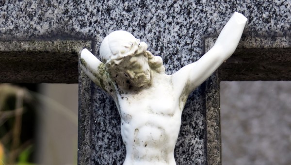 JEZUS POŁAMANY