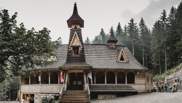 KAPLICA MATKI BOŻEJ JAWORZYŃSKIEJ NA WIKTORÓWKACH