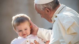 web3-child-pope-francis-vatican-rs29483_web-pope-francis-general-audience-april-12-2017-c2a9-antoine-mekary-aleteia-am_0158