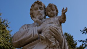 ST JOSEPH,STATUE