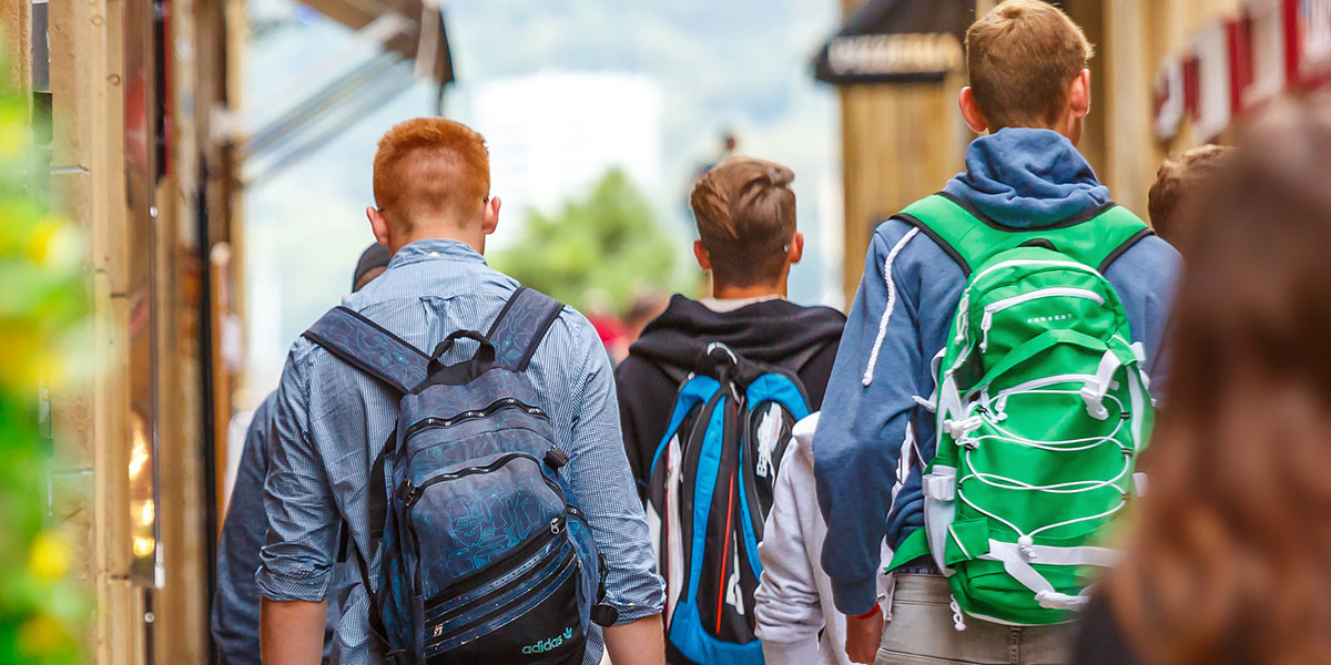 {"rendered":"15 napotkov, kako tudi najbolj vsakdanja opravila narediti sveta"}