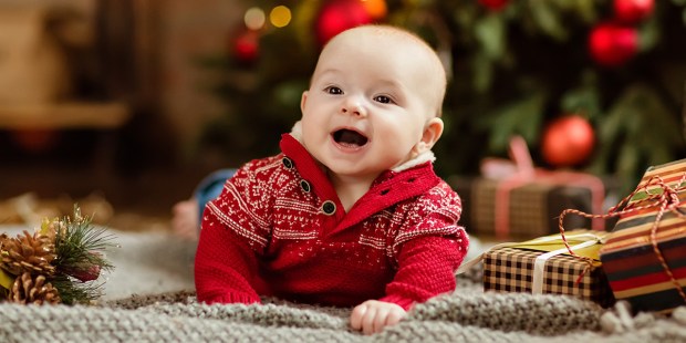 8 imen za novorojenčka, ki odražajo lepoto božičnih praznikov