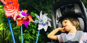 Otrok z redko boleznijo: Stigmatizacijo čutiš na vsakem koraku