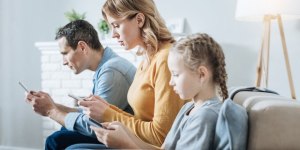 6 ključnih veščin iz obdobja pred pametnimi telefoni, ki jih vaš otrok mora usvojiti