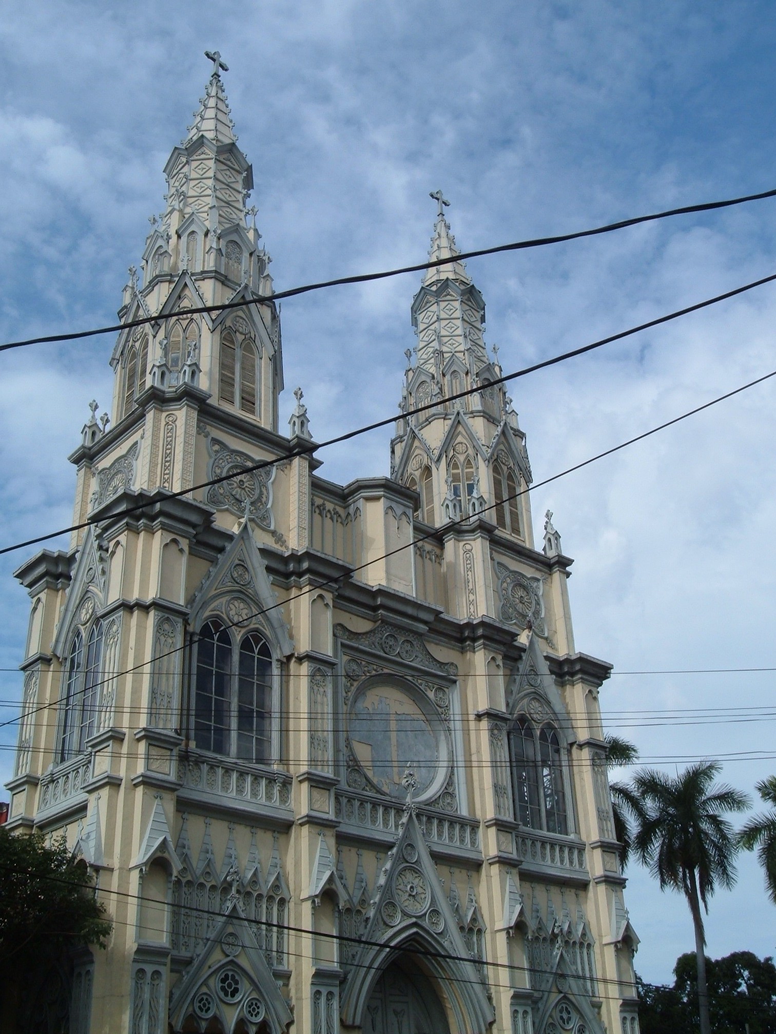 SACRED HEART BASILICA; San Salvador