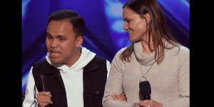 Slep in avtist: s svojim nastopom je navdušil ves svet