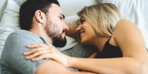 Recept za srečen zakon? Zakoncu vsako jutro postavite to vprašanje