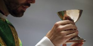 Izbrane misli arškega župnika: “Duhovnik ima ključ do nebeških zakladov”