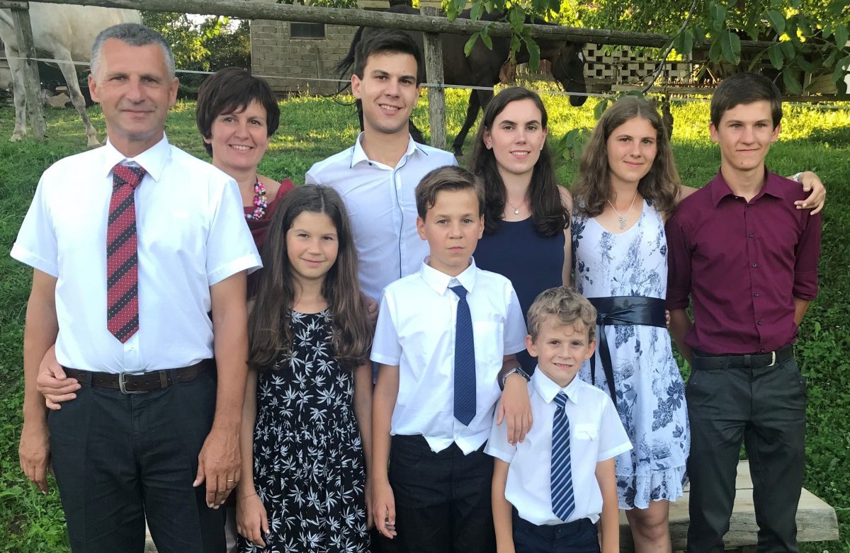 FAMILY KOLIČ