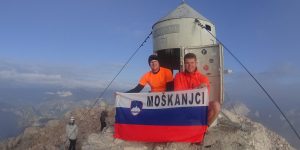 Mislim, da si poklonimo premalo časa, ki ga potem nesmiselno zapravljamo na telefonih, računalnikih in podobnih napravah.