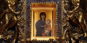 10 zanimivosti o najljubši Marijini podobi papeža Frančiška