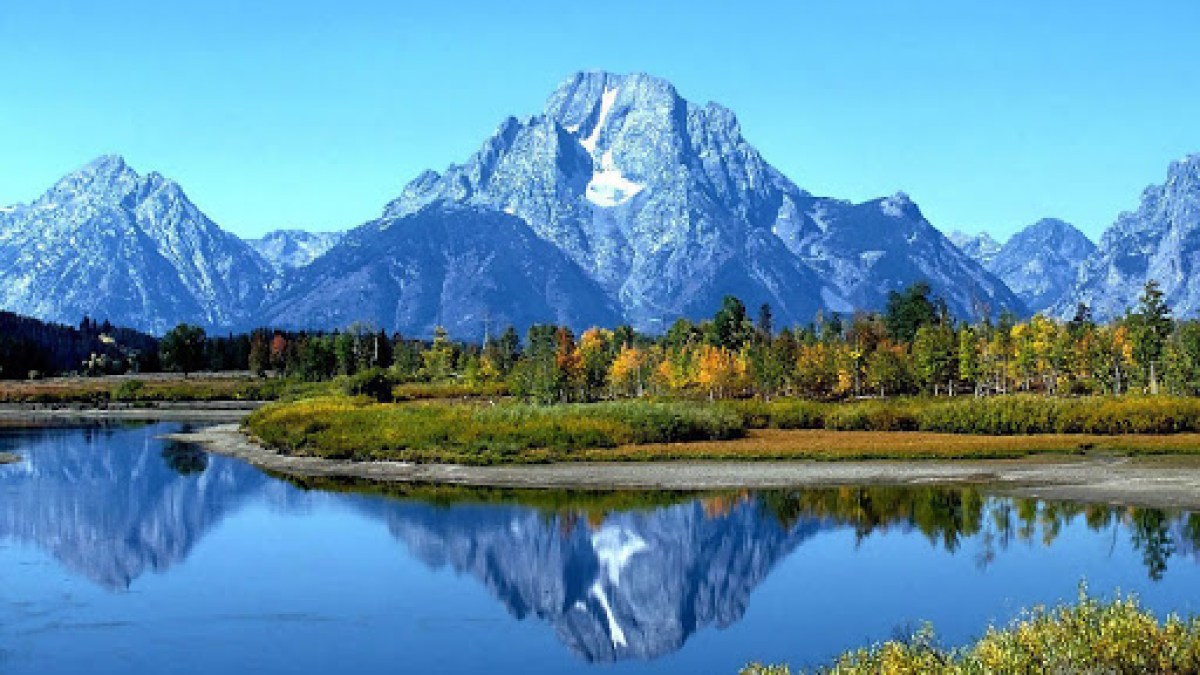 The mountain and the lake