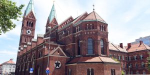 Mogočna Marijina bazilika, v kateri vsak kotiček spregovori svojo zgodbo