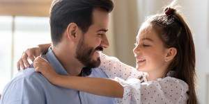 Očka, junak v hčerkinih očeh