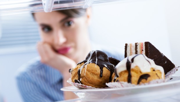 WOMAN, FRIDGE, DESSERT