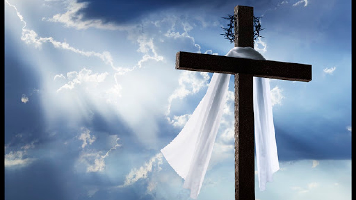 Resurrection Cross © Ricardo Reitmeyer / Shutterstock
