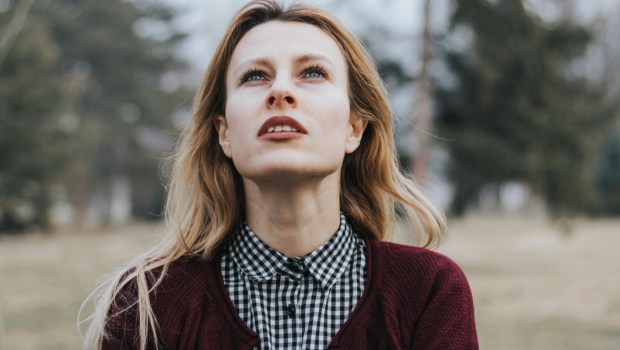 BLONDE WOMAN,