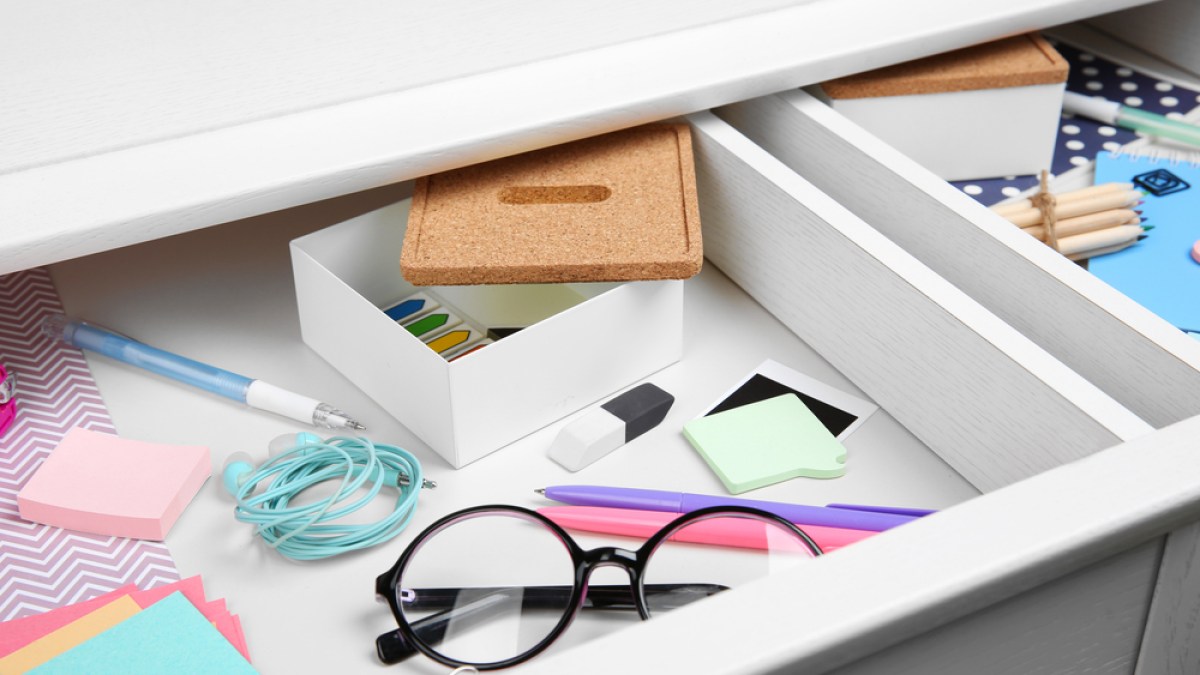 DRAWER SCHOOL SUPPLIES
