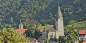 Legenda o prav posebni gorski vasici in romarski cerkvi, ki je paša za oči in dušo
