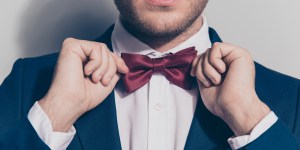Vodič za ženine: kravata, metuljček ali plastron?