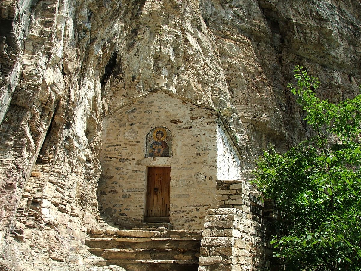 WEB-HERMITAGE-ST-SAVA-ST-GEORGE-CHURCH-MISA.STEFANOVIC.07-CC-BY-SA-3.0.jpg