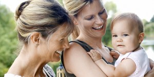 Najboljše darilo, ki si ga lahko da (novopečena) mama