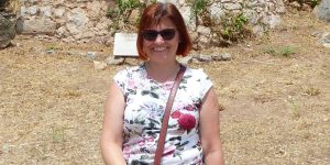 Ko je pri 38 letih hudo zbolela, je Bogu dala osebno obljubo in ustanovila skupino za žene