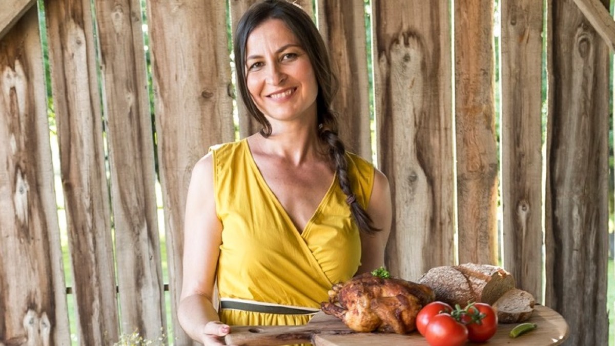 WEB3-URSKA-FARTELJ-COOKING-FOOD-CHEF.jpg