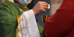 cOMMUNION CORONAVIRUS