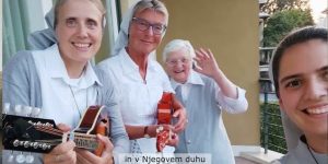 Ko zapojejo in zaigrajo redovnice &#8211; pet sester iz treh držav