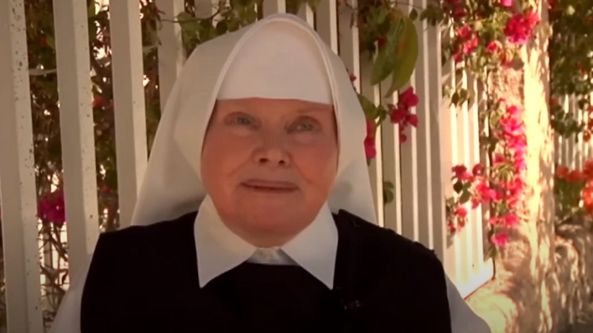web3-antonia-brenner-nun.jpg