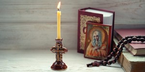 Kam z odvečnimi blagoslovljenimi nabožnimi predmeti?