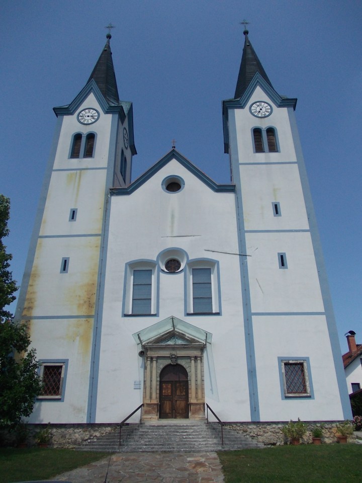 Annunciation_Parish_Church_Nazarje_011.jpg