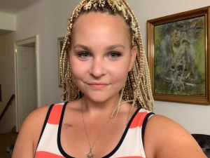 Prej je vse dni delala za šankom, po lekciji raka pa bistveno bolj ceni življenje