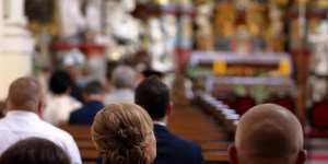 &#8220;Hoditi skupaj&#8221;, kakor je hodil Jezus s svojimi učenci