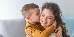 Otroci vas bodo razorožili s temi izpovedmi ljubezni: &#8220;Mami, rad te imam, kolikor je dolg toaletni papir!&#8221;