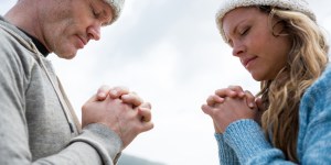 8 svetopisemskih navedkov za pare med čakanjem na želenega otroka
