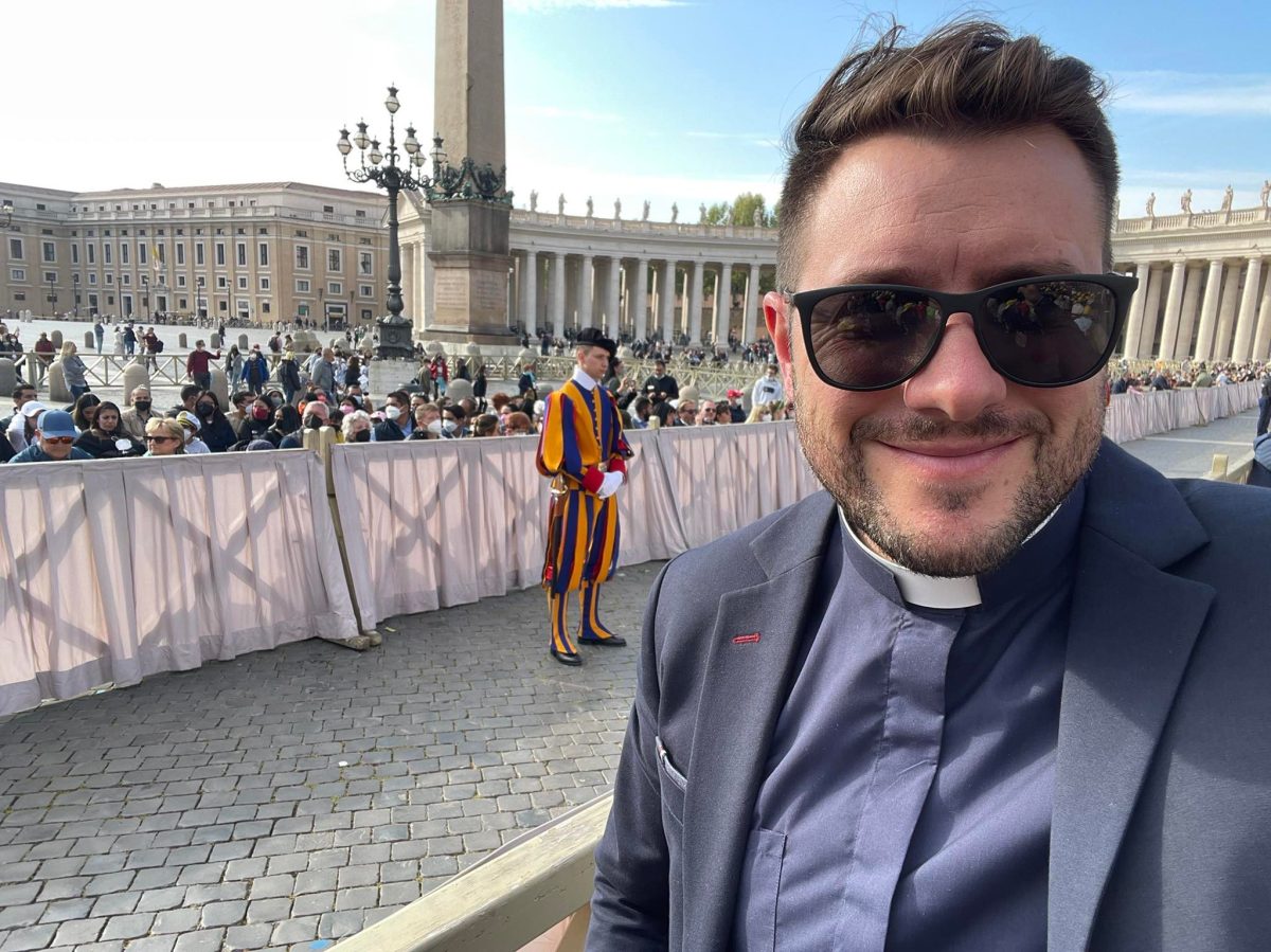 Martin Golob z župljani Grosuplja na romanju v Rimu