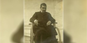 Sprva si je v Lurdu nameraval vzeti življenje; namesto tega je začel bolnike voditi k Mariji